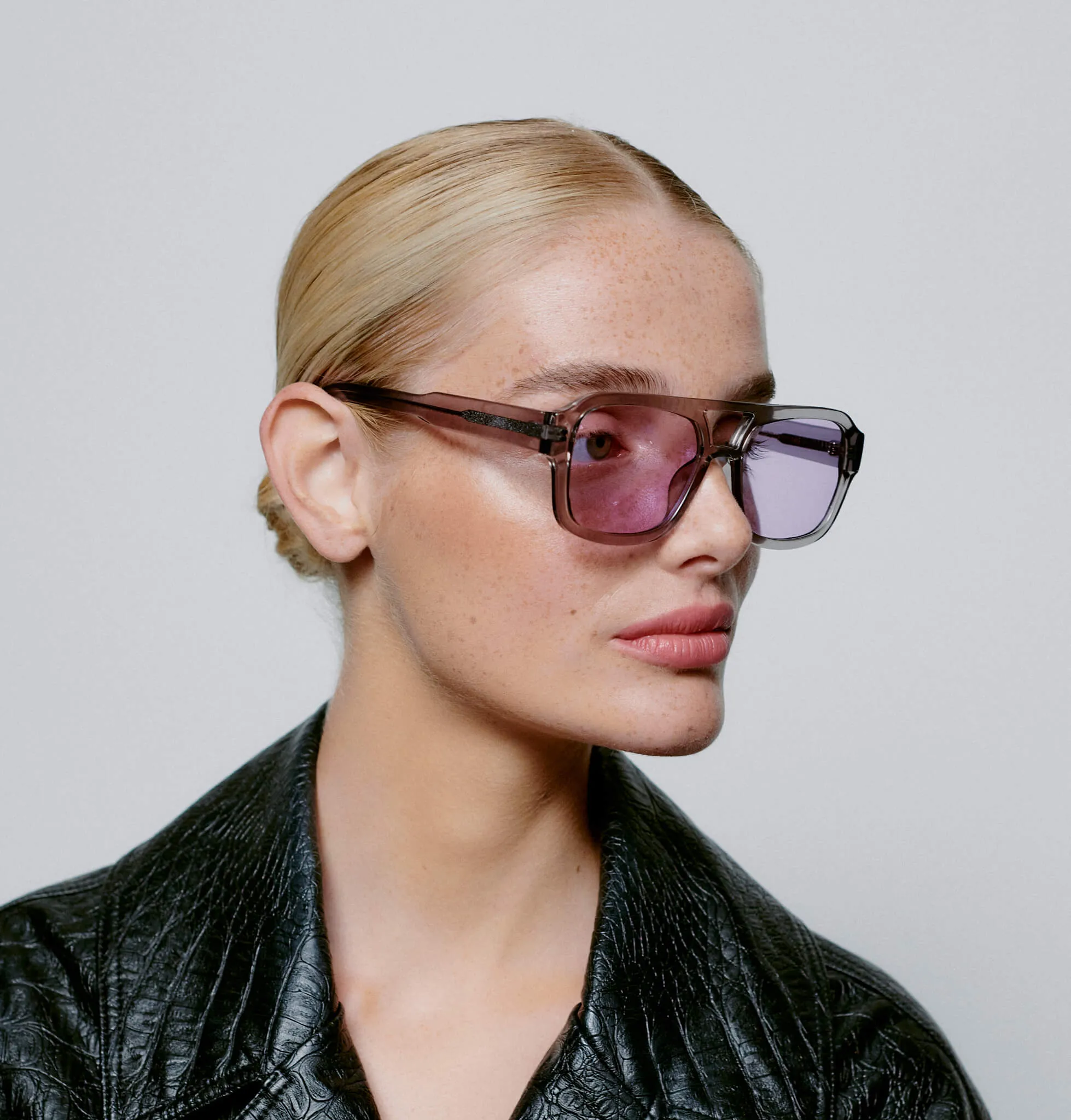 Kaya Sunglasses - Grey Transparent