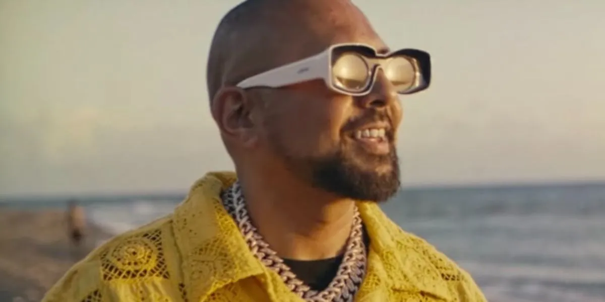 Loewe x Paula's Ibiza LW40033I 20C - As Seen On Sean Paul & Elvana Gjata