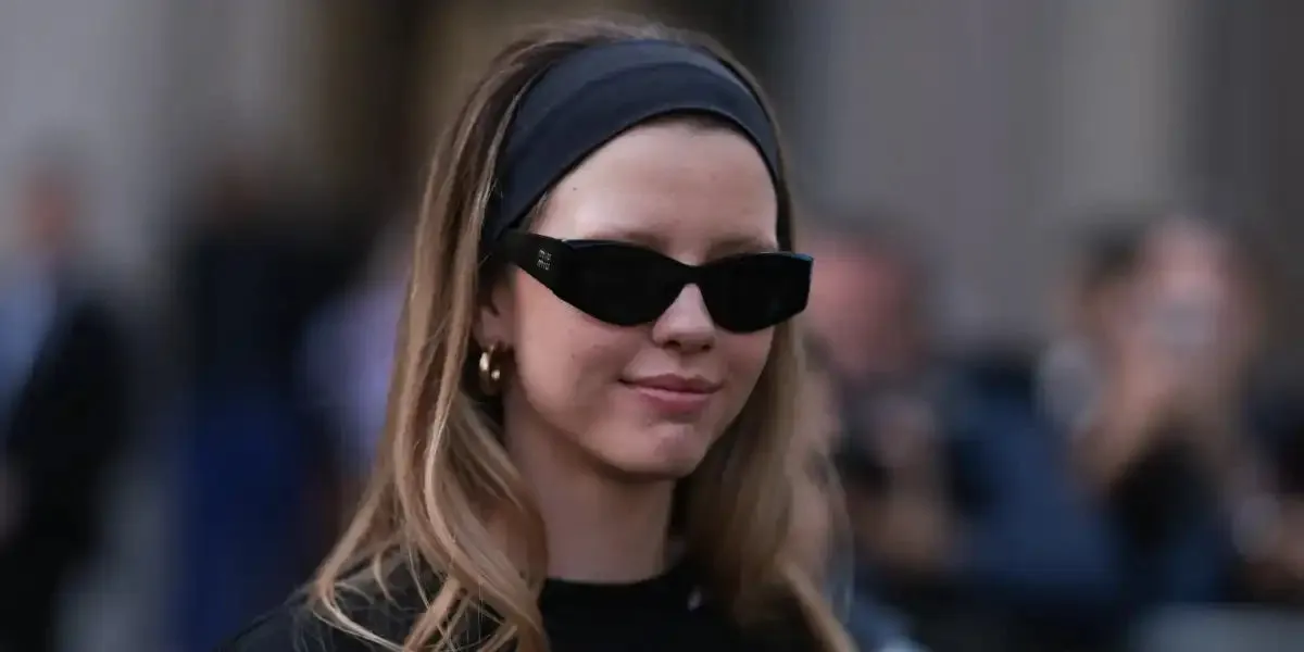 Miu Miu MU 06YS 1AB5S0