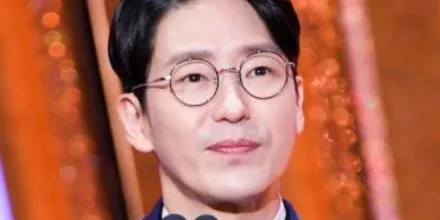 Projekt Produkt AU12-S CBKWG - As Seen On Ki Joon Um