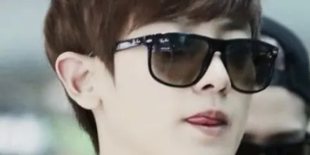 Ray-Ban 4147 601/32 - As Seen On Chanyeol Of Exo
